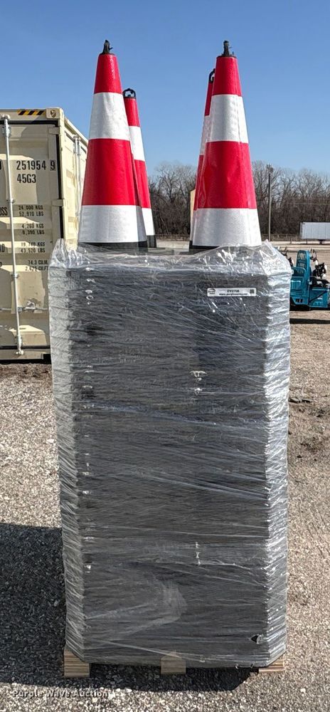 image for item EV2708 (250) IRanch traffic cones