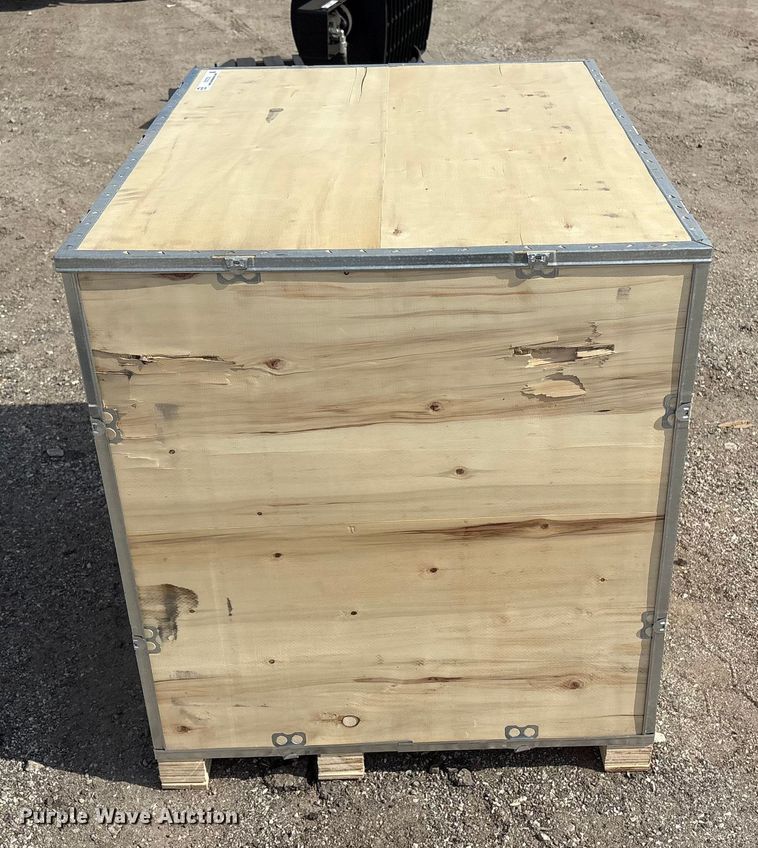 image for item EV2722 Land Honor LHR-TC24 tire machine