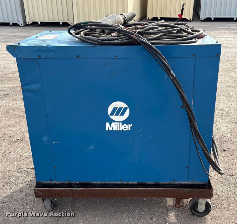 image for item EV2737 Miller GPS-1500V welder