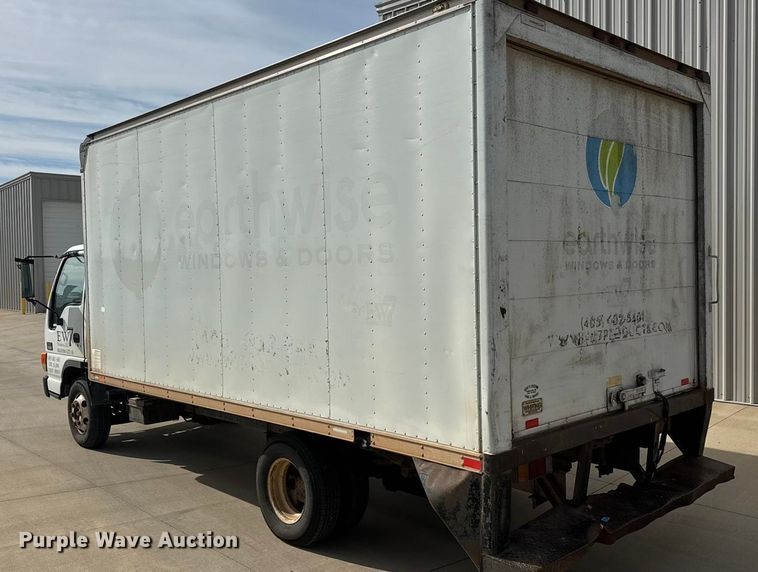 image for item EV6004 2005 GMC W3500 box truck