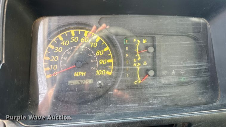 image for item EV6004 2005 GMC W3500 box truck