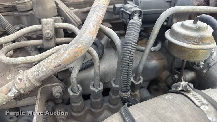 image for item EV6004 2005 GMC W3500 box truck