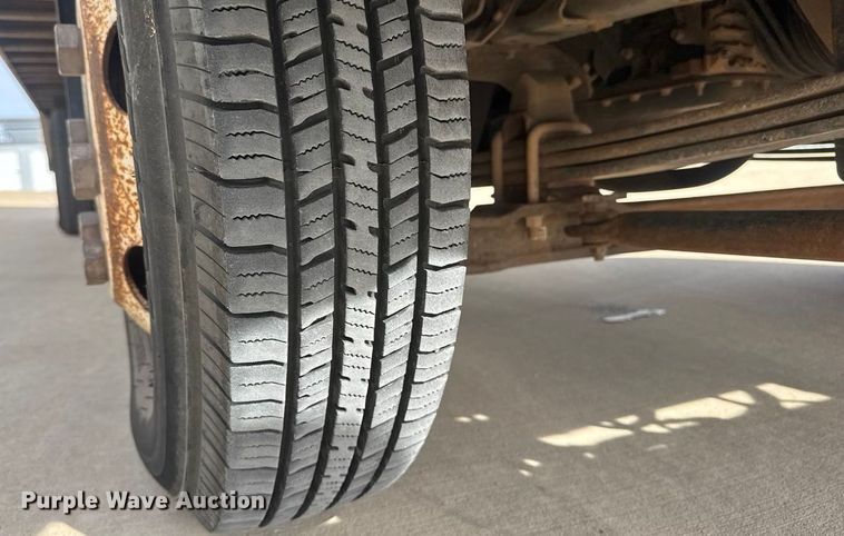 image for item EV6004 2005 GMC W3500 box truck