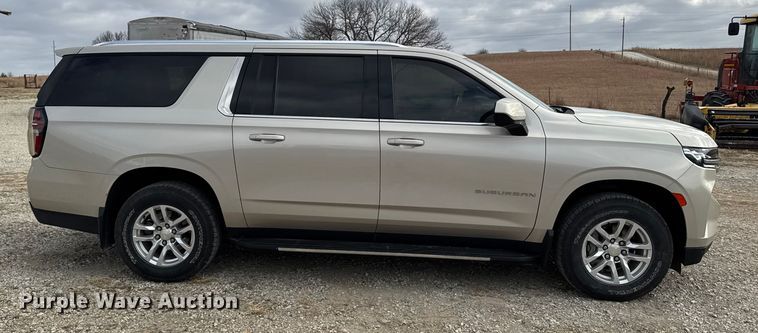 image for item FB0514 2021 Chevrolet Suburban SUV