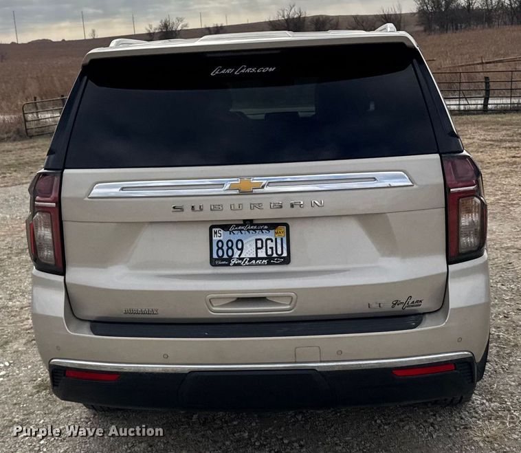 image for item FB0514 2021 Chevrolet Suburban SUV