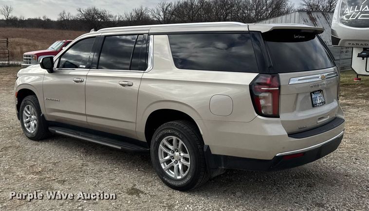 image for item FB0514 2021 Chevrolet Suburban SUV