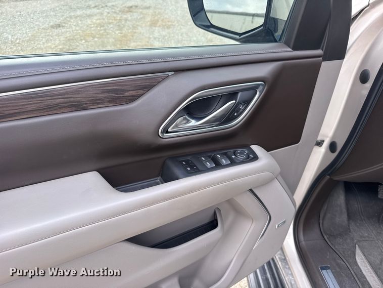 image for item FB0514 2021 Chevrolet Suburban SUV