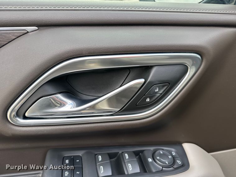 image for item FB0514 2021 Chevrolet Suburban SUV