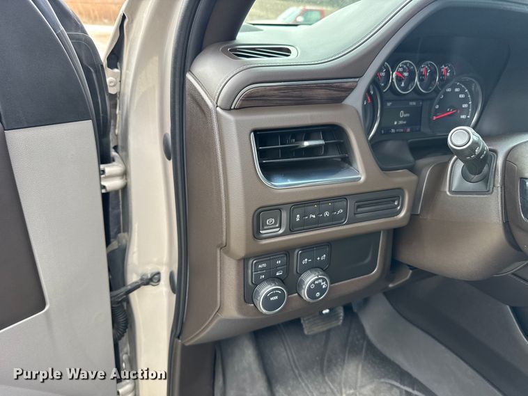 image for item FB0514 2021 Chevrolet Suburban SUV