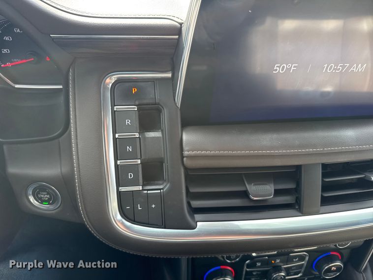 image for item FB0514 2021 Chevrolet Suburban SUV