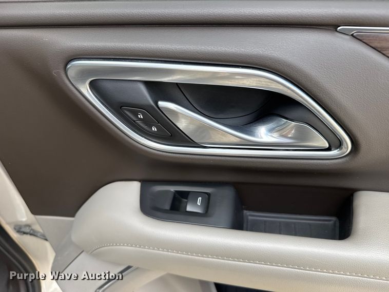 image for item FB0514 2021 Chevrolet Suburban SUV