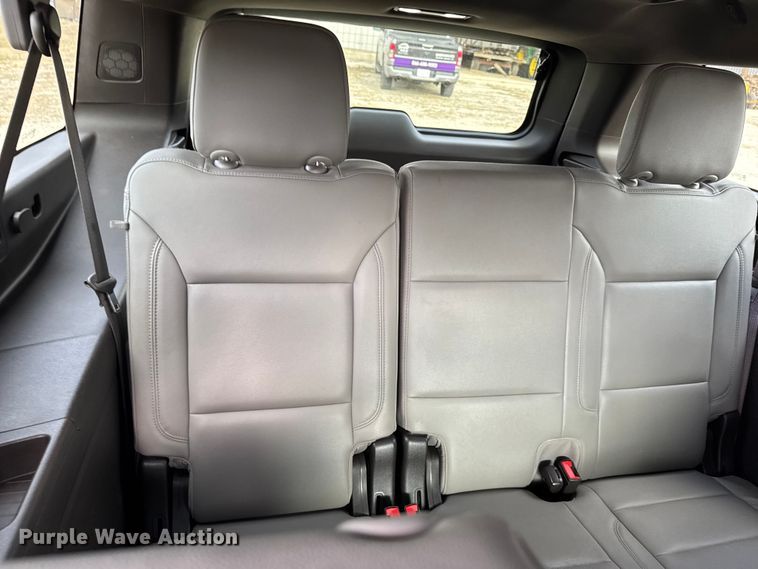 image for item FB0514 2021 Chevrolet Suburban SUV