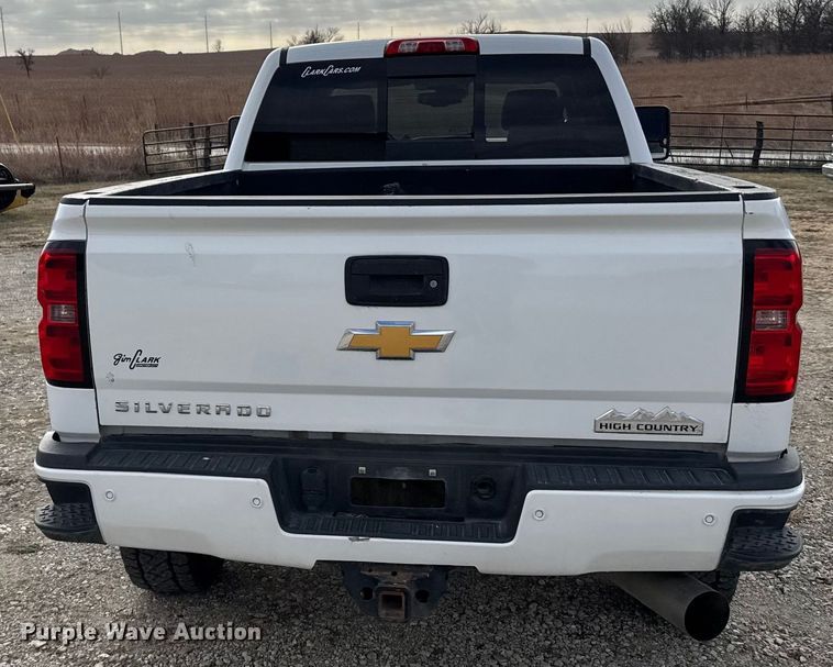 image for item FB0515 2019 Chevrolet Silverado 2500HD High Country Crew Cab pickup truck