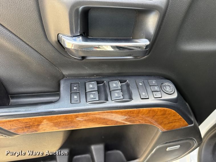 image for item FB0515 2019 Chevrolet Silverado 2500HD High Country Crew Cab pickup truck