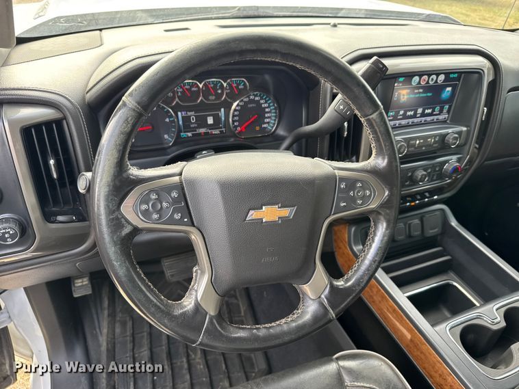 image for item FB0515 2019 Chevrolet Silverado 2500HD High Country Crew Cab pickup truck