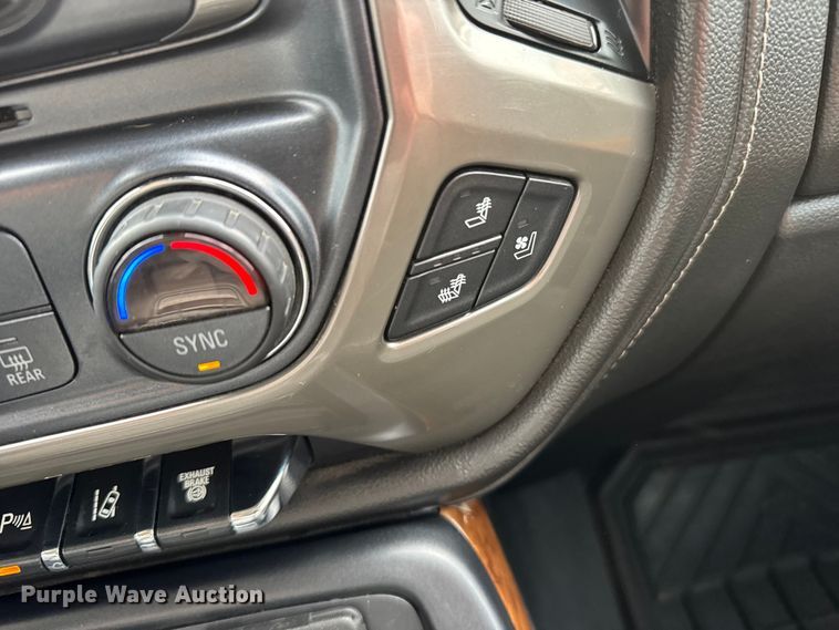 image for item FB0515 2019 Chevrolet Silverado 2500HD High Country Crew Cab pickup truck