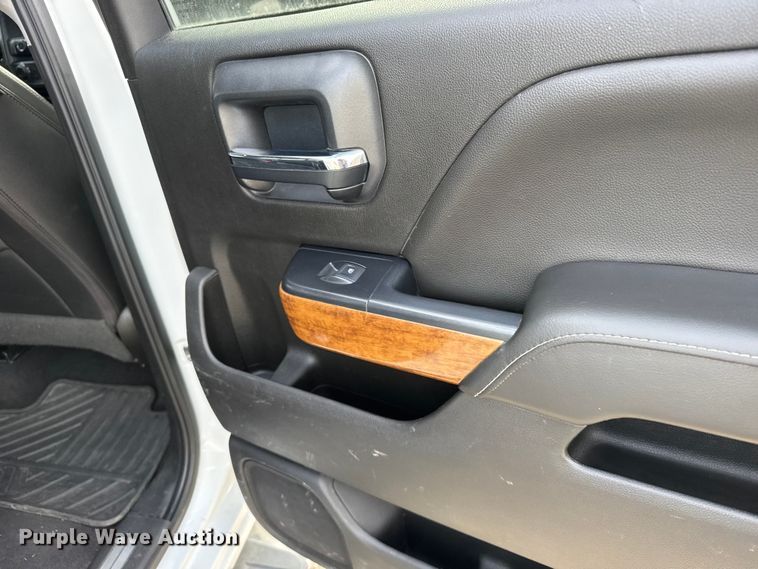 image for item FB0515 2019 Chevrolet Silverado 2500HD High Country Crew Cab pickup truck