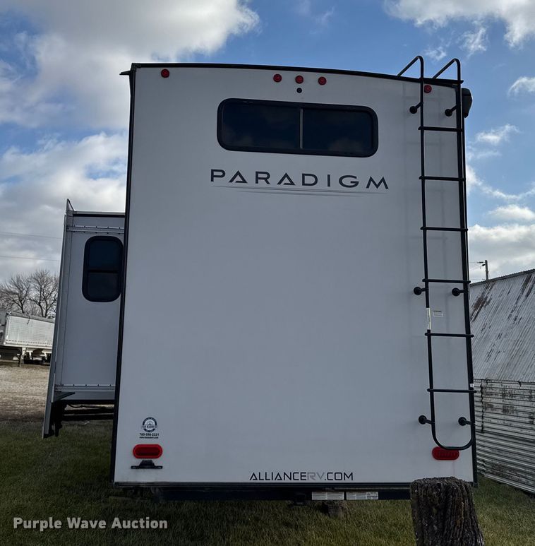image for item FB0516 2023 Alliance Rv Paradigm camper