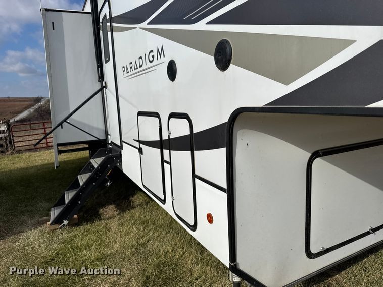 image for item FB0516 2023 Alliance Rv Paradigm camper