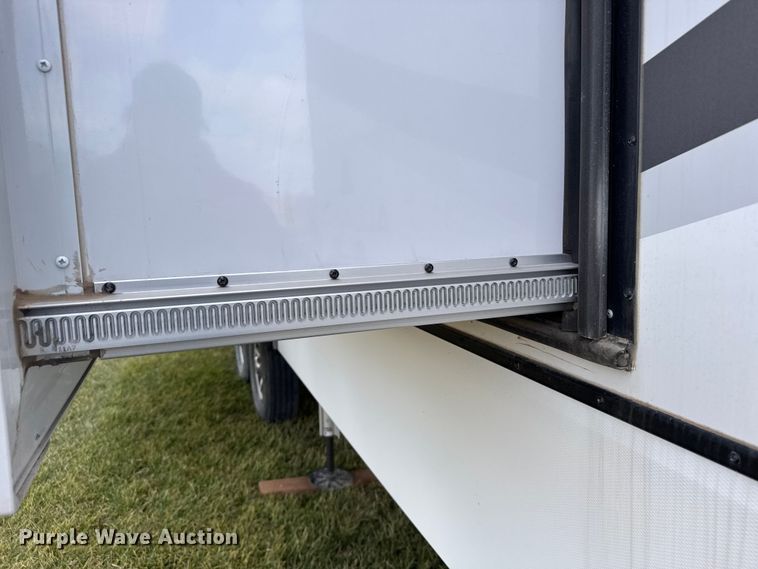 image for item FB0516 2023 Alliance Rv Paradigm camper