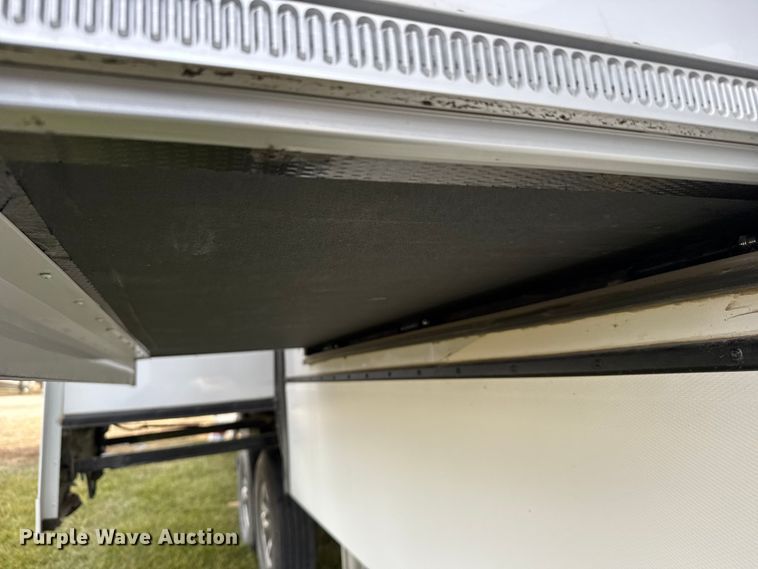 image for item FB0516 2023 Alliance Rv Paradigm camper