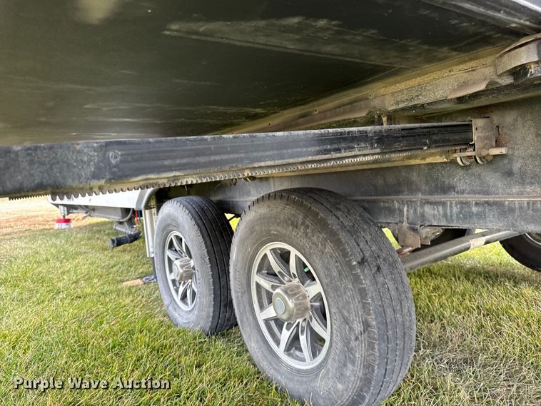 image for item FB0516 2023 Alliance Rv Paradigm camper