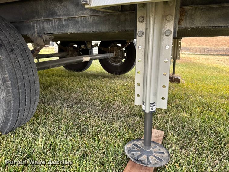 image for item FB0516 2023 Alliance Rv Paradigm camper