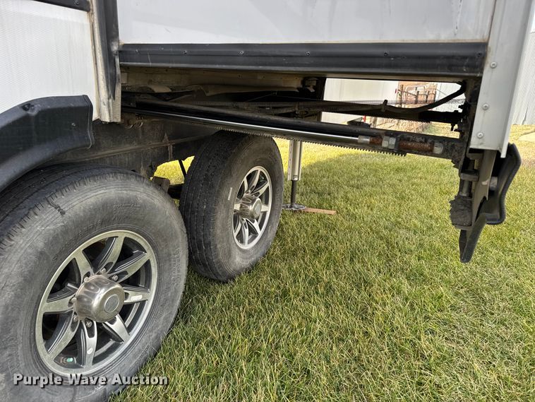 image for item FB0516 2023 Alliance Rv Paradigm camper