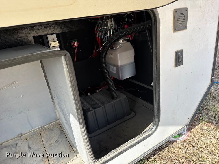 image for item FB0516 2023 Alliance Rv Paradigm camper