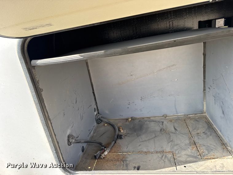 image for item FB0516 2023 Alliance Rv Paradigm camper