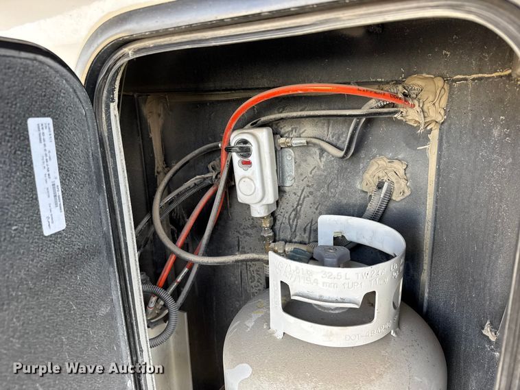 image for item FB0516 2023 Alliance Rv Paradigm camper