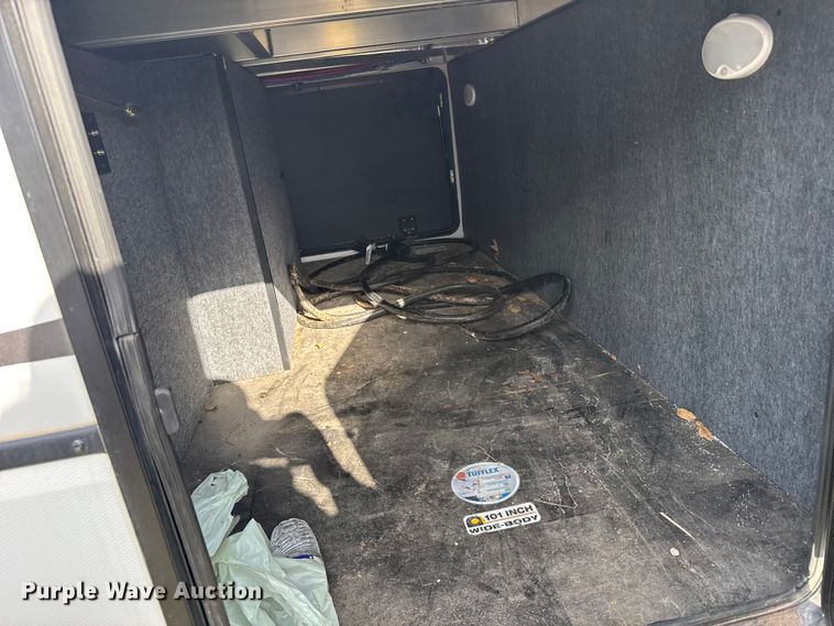 image for item FB0516 2023 Alliance Rv Paradigm camper