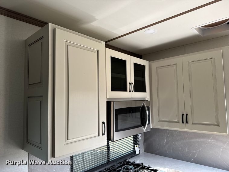 image for item FB0516 2023 Alliance Rv Paradigm camper