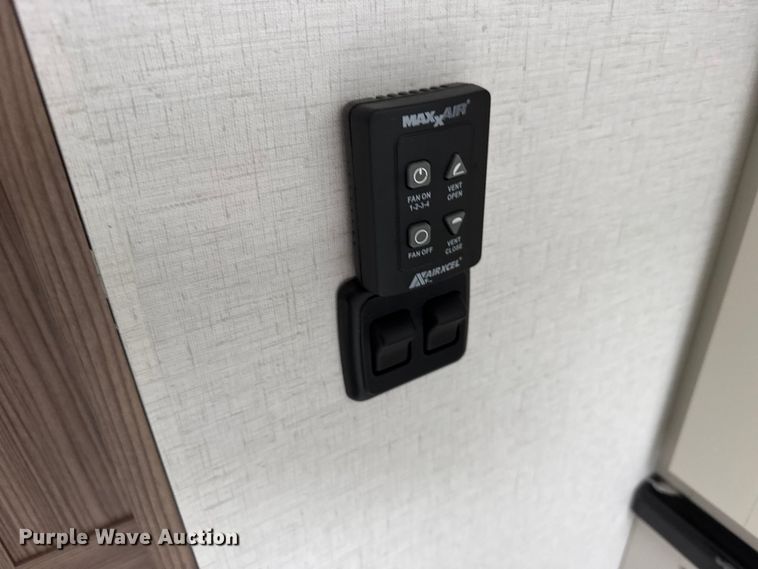 image for item FB0516 2023 Alliance Rv Paradigm camper