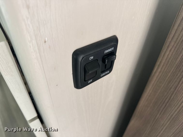 image for item FB0516 2023 Alliance Rv Paradigm camper