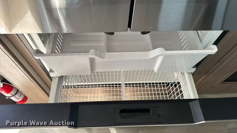 image for item FB0516 2023 Alliance Rv Paradigm camper