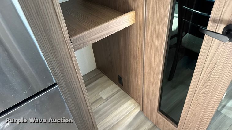 image for item FB0516 2023 Alliance Rv Paradigm camper