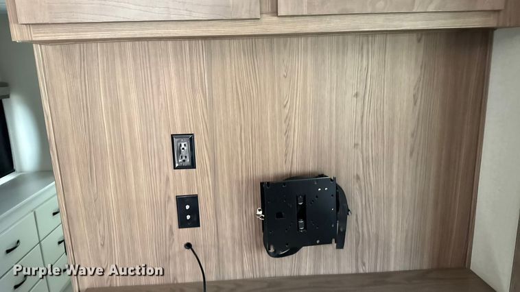 image for item FB0516 2023 Alliance Rv Paradigm camper