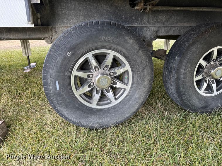 image for item FB0516 2023 Alliance Rv Paradigm camper