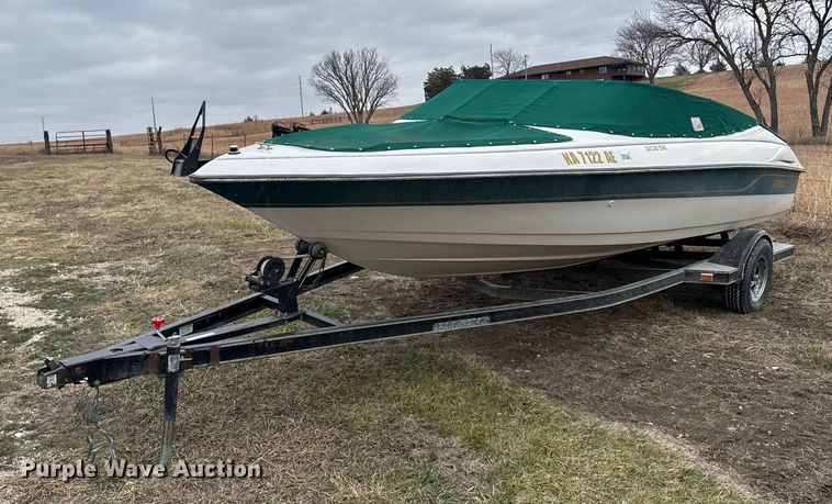 image for item FB0518 1993 Regal 202SE boat