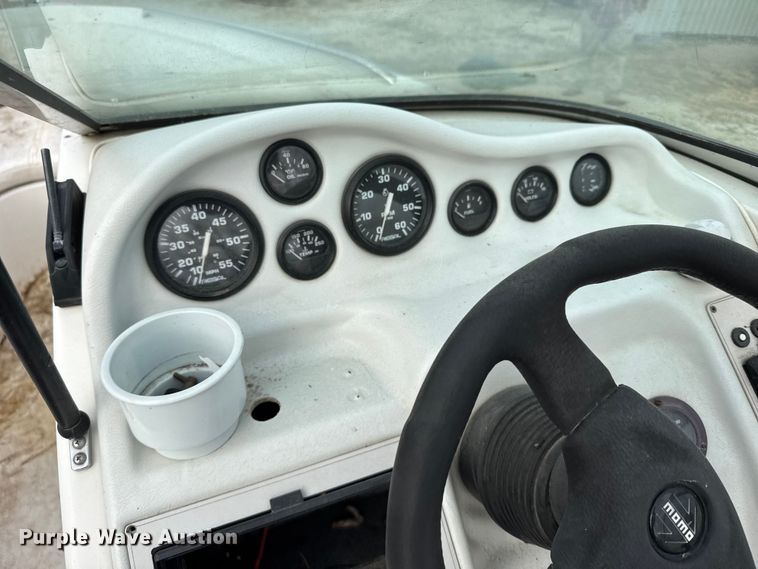 image for item FB0518 1993 Regal 202SE boat