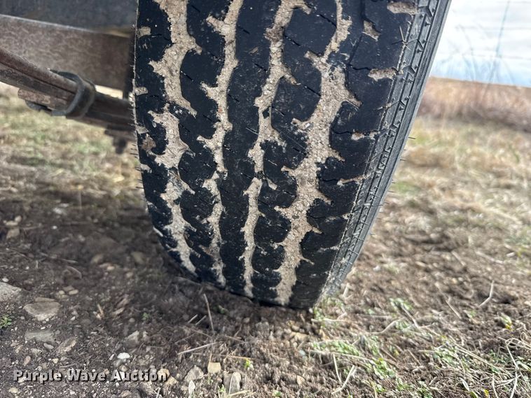 image for item FB0518 1993 Regal 202SE boat