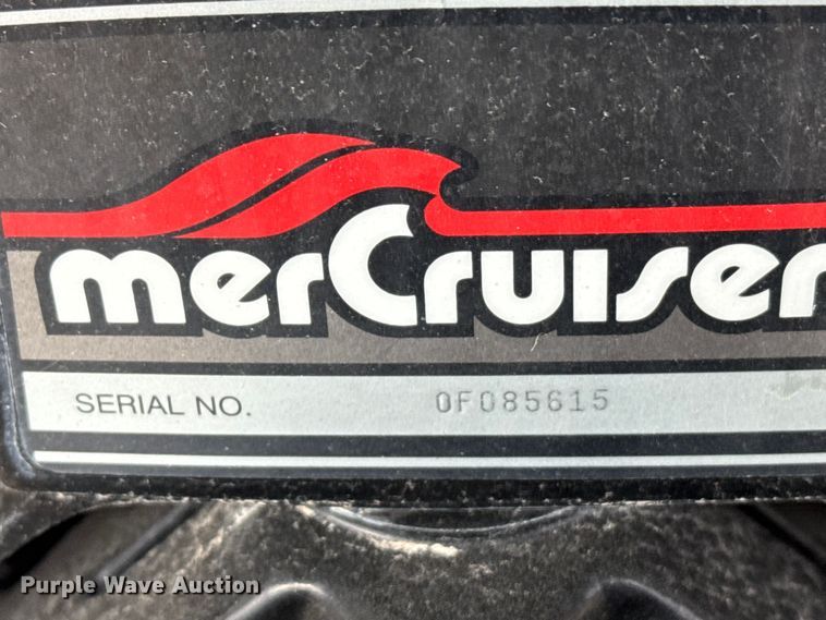 image for item FB0518 1993 Regal 202SE boat