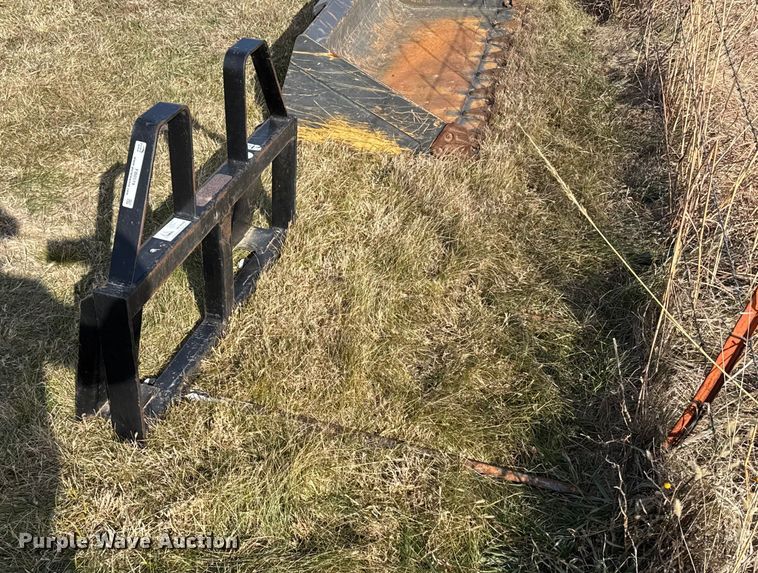 image for item FB0519 Skid steer bale spear
