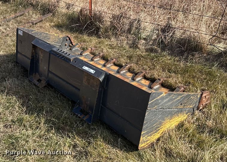 image for item FB0520 Skid steer bucket
