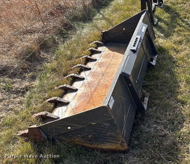 image for item FB0520 Skid steer bucket