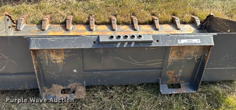 image for item FB0520 Skid steer bucket