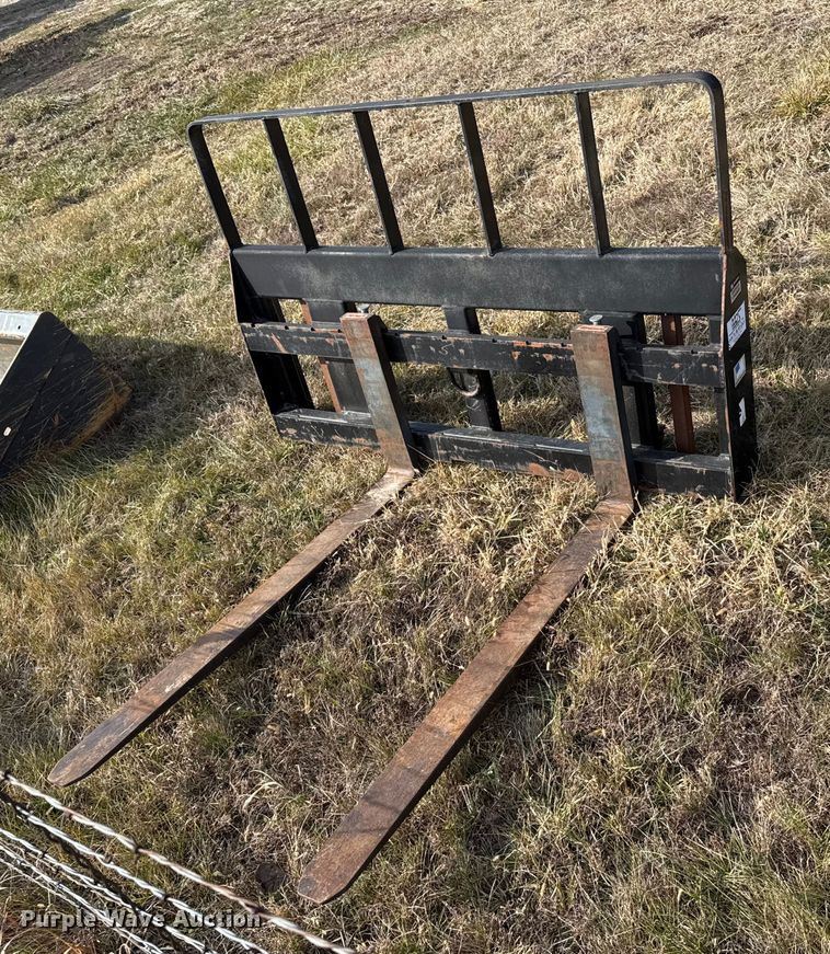 image for item FB0521 MDS skid steer forks