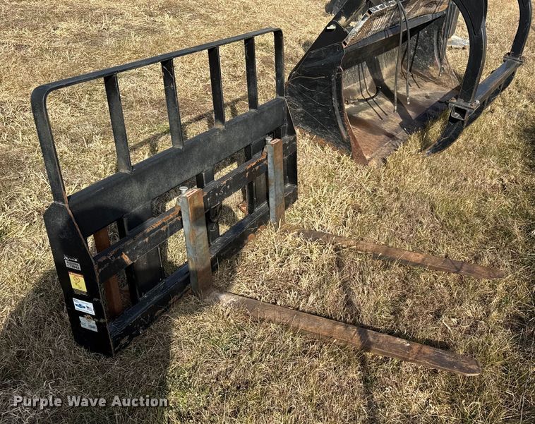 image for item FB0521 MDS skid steer forks