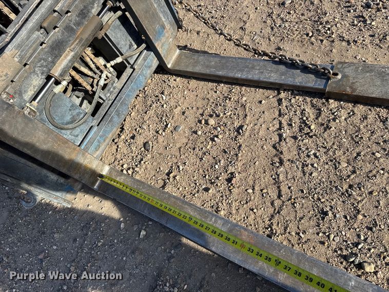 image for item FB0623 Toyota 7FGU30 forklift